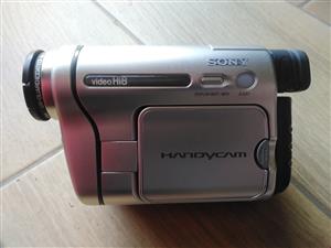 Sony CCD -TRV238E Handycam  and bag