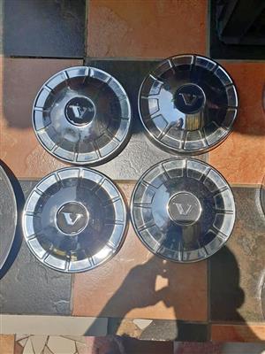 Volvo wheel caps
