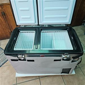 Camping Fridge Freezer 81 L Snowmaster dual-compartment fridge freezer hardly us