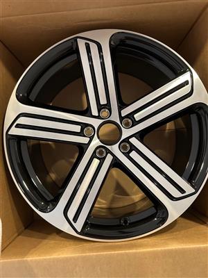 Golf R Cadiz OEM Mag Wheel