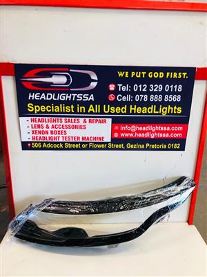 Range Rover Evoque left headlight replacement lens 