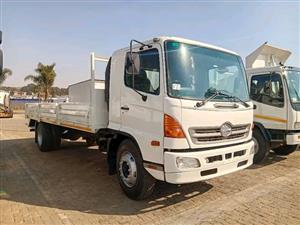 2016 HINO 500 1324 7 ton Dropside Truck   