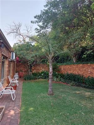 Townhouse For Sale in Val De Grace