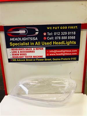 Volvo XC60 left side headlight replacement lens 