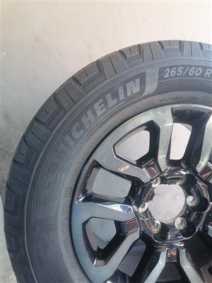 Toyota Hilux 18inch Mag Rims (WITH USED TYRES) 