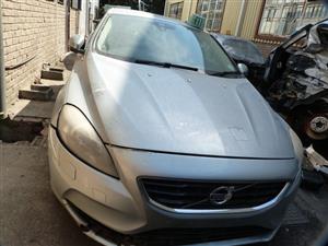 Volvo V40 D3 2.0 Diesel AT D5204T Silver - 2013 SPARESBOYZ STRIPPING FOR SPARES