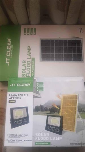 Solar powered 200 wats spot lamp