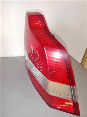 VOLVO S40 2005 RIGHT TAIL LIGHT FOR SALE (DELIVERY AVAILABLE NATION WIDE)