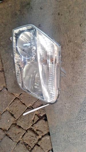 Renault duster headlight available