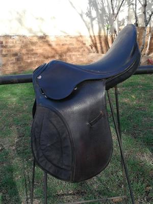 No-name GP saddle