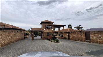 Townhouse For Sale in North Riding AH