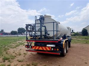 2004 MERCEDES BENZ POWERLINER 2628 / WATER BOWSER