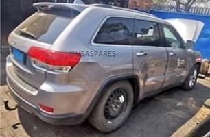 Jeep Grand Cherokee 3.6 WK2 – Body Parts for Sale 