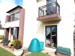 Stylish & Spacious 3-Bedroom Home in Up-market Sonneveld.