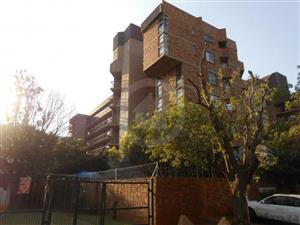 Pretoria north: Very modern 2 bedroom flat near all major amenities