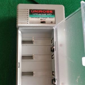 Battery charger Uniross 