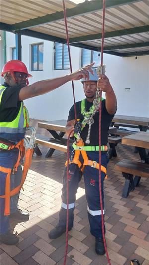 FIRST AID COURSES, ASBESTOS SAFETY, WORKING AT HEIGHTS 