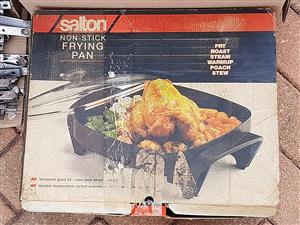 Salton Non-Stick Frying Pan