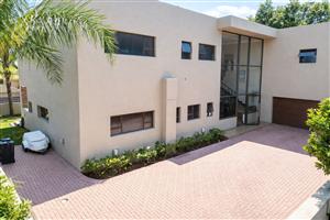 House For Sale in Eagle Trace Estate