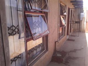 Room's for sale at ext 6soshanguve next to complex and rosslyn industry with tenants 