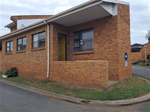 Charming 2-Bedroom Home in Seaside Gonubie