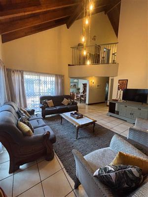 Townhouse For Sale in Arcadia