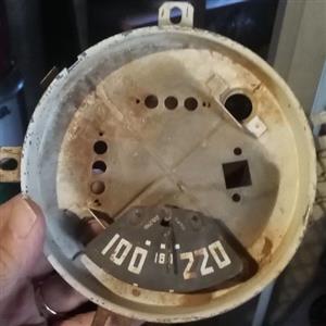 Oil gauge, old car