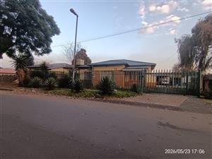 House For Sale in Newlands
