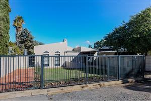 House For Sale in Robertson