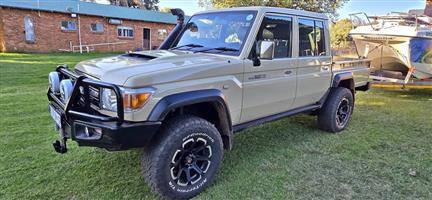 Land Cruiser V8 DC 245  Specially Built!