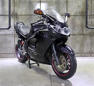 2007 Triumph Sprint ST km - R59 999 - Custom Rimtape
