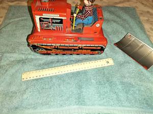 Vintage tin toy(Not in working condition)