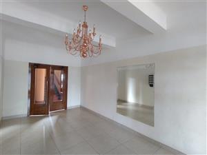 2.5 Beds  1 Garage Pet friendly Glenwood