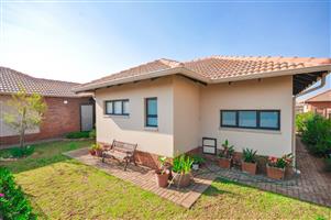Townhouse For Sale in The Retreat