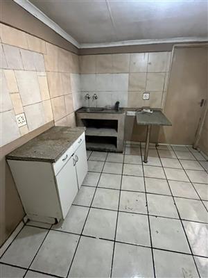 Apartment for rent in Witbank, downtown. 
