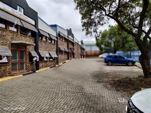 995m2  Warehouse  - TO LEASE