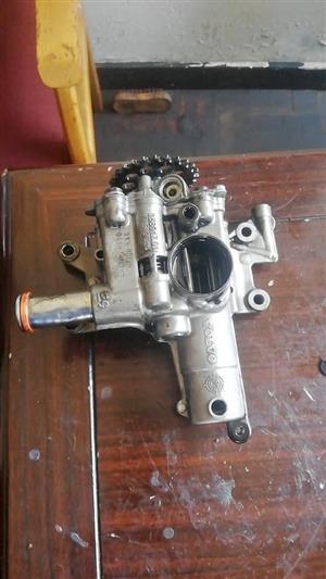 Volvo S60 D5 2012 oil pump for sale