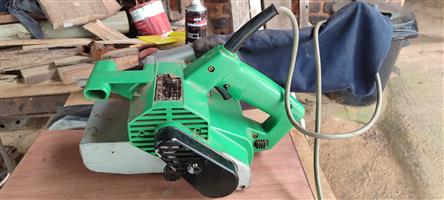 Hitachi PB 75 belt sander 