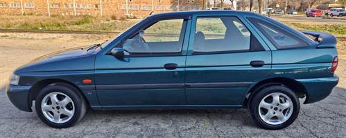 Ford Escort 1.6i