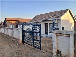 2BEDROOM HOUSE IN SOSHANGUVE WW BARGAIN FOR SALE