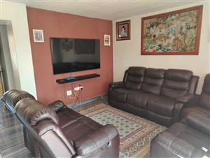 Townhouse Rental Monthly in Mayfield Park