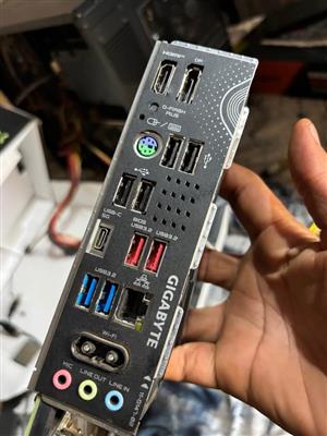 Motherboard for sale for parts READ DESCRIPTION