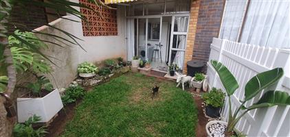 Apartment For Sale in Amanzimtoti