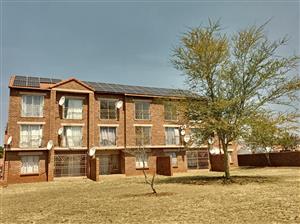 FAMILY FRIENDLY "SPACIOUS 3BEDROOM FLAT WITH PLENTY OF NATURAL LIGHT"