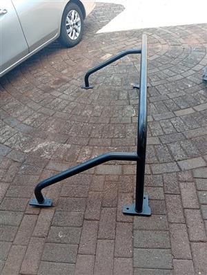 Mahindra Roll bar - Like new
