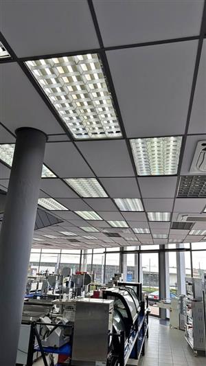 Recessed LED Fitting With 3 LED Bulbs