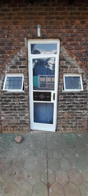 Room to rent for 1 person in Chantelle 3km from Wonderpark Mall