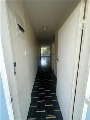 LOOKING FOR A 1 BEDROOM APARTMENT CLOSE TO AMENITIES?