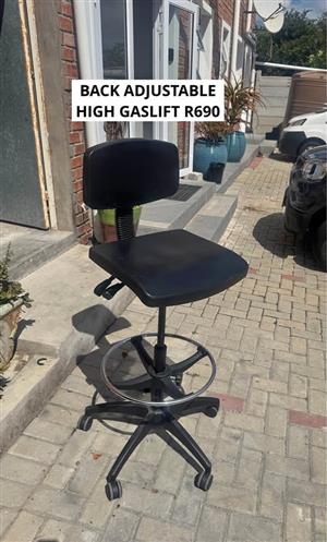 BACK & HEIGHT  ADJUSTABLE HIGH GASLIFT OFFICE CHAIR