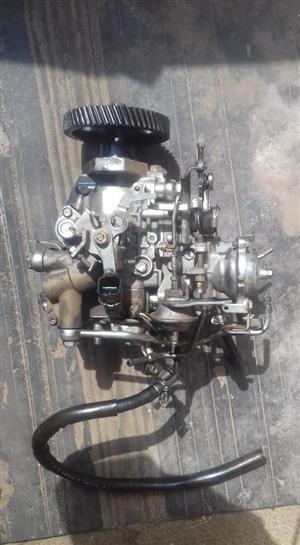 Mitsibishi DIESEL PUMP.